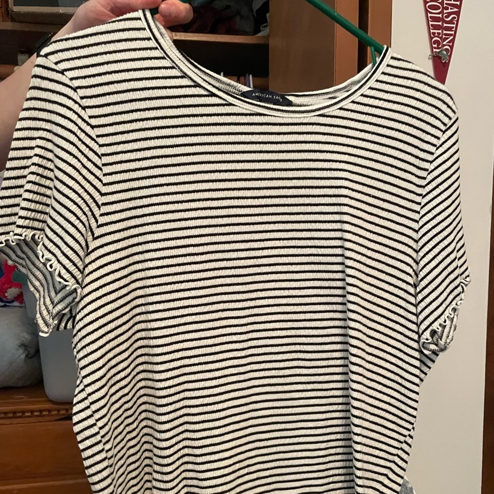 American Eagle top